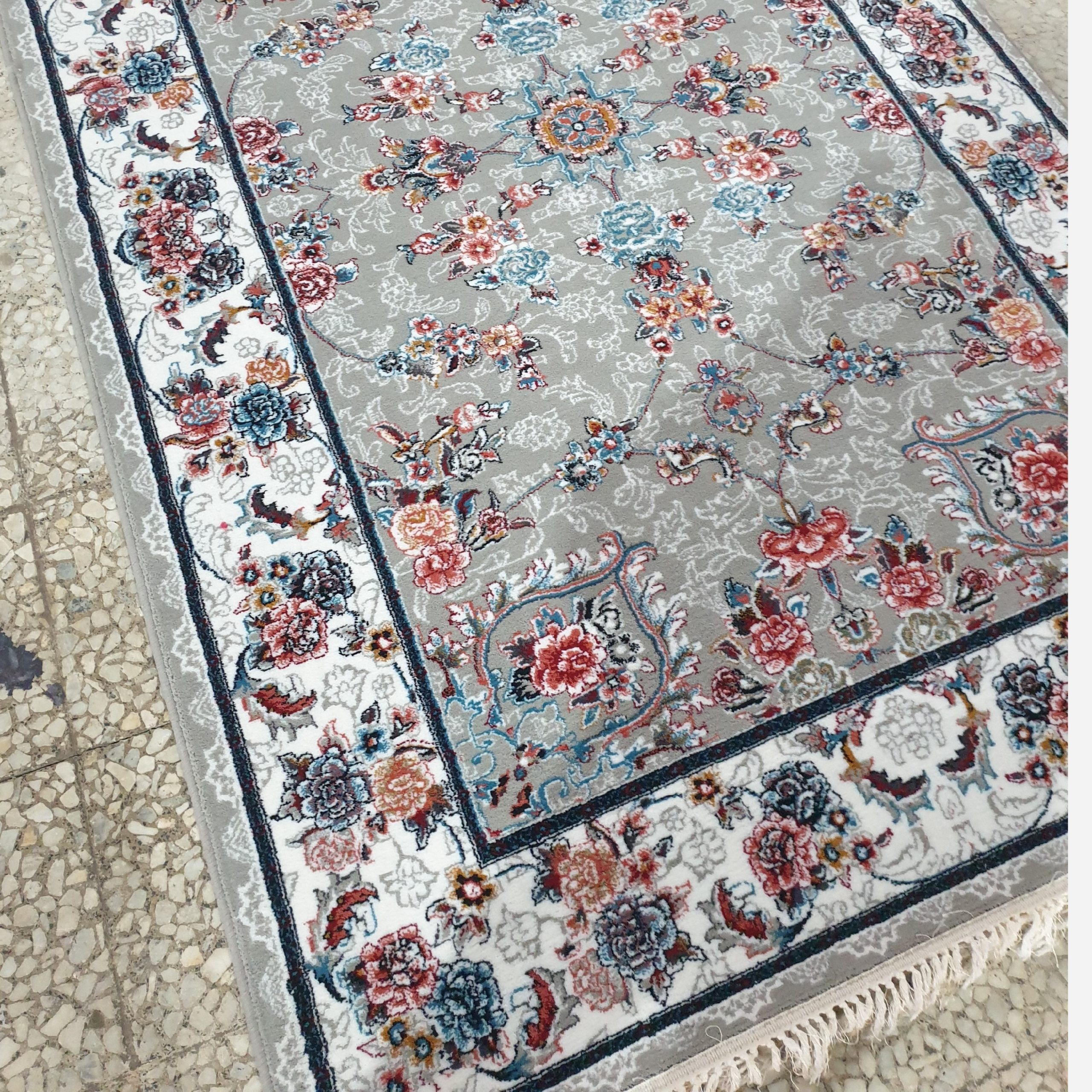 فرش ماشینی کاشان قالیچه500شانه ورژن طرح700طرح گیلداسایز4متری2،25در1،5(باارسال رایگان)