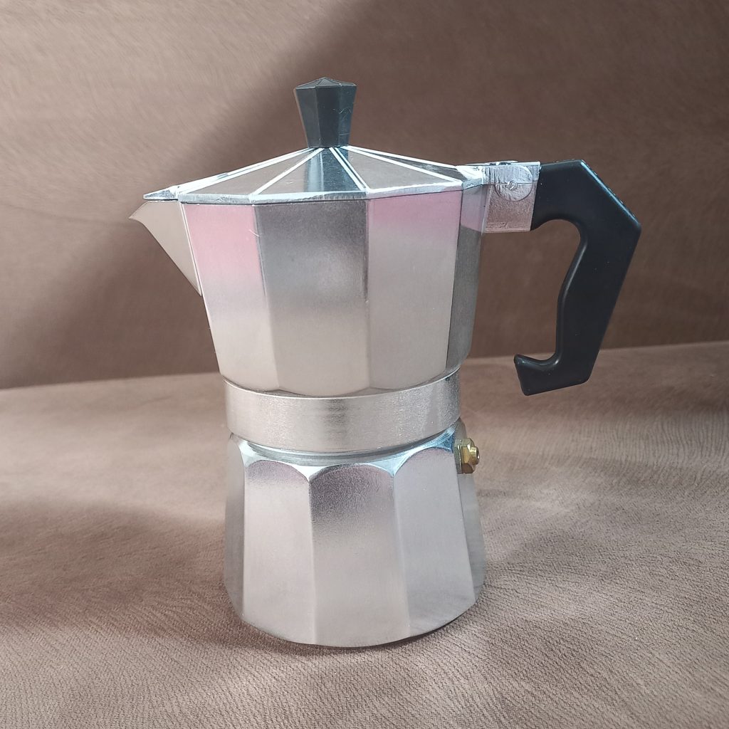 قهوه جوش ، اسپرسوساز ، موکاپات 3 کاپ COFFEE