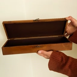 جعبه قلم و قلمو، قاشق و چنگال ،جواهرات و پذیرایی( باکس چوبی مستطیل برجسته کاری گل رز- ظرف پذیرایی) مدل رزیتا