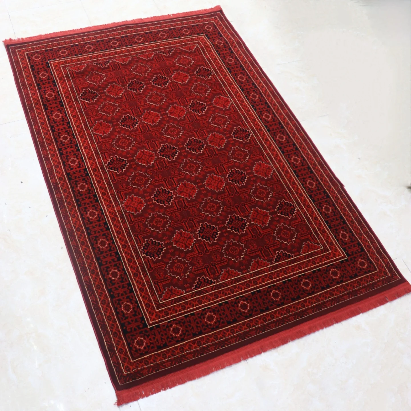 فرش قرمز بلوچی 700شانه کد78001 برند بزرگمهر (پس کرایه)