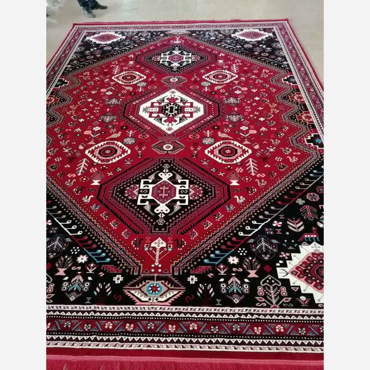 فرش لاکی 700شانه ماشینی طرح قشقایی