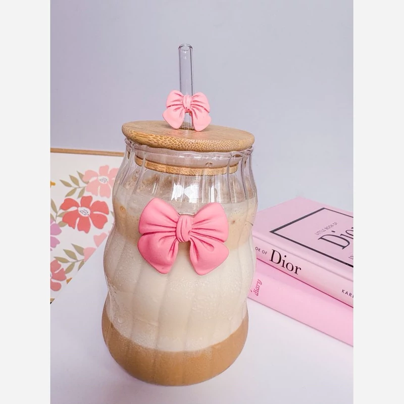 ماگ پیرکس موج دار پاپیونی درب بامبو همراه با نی