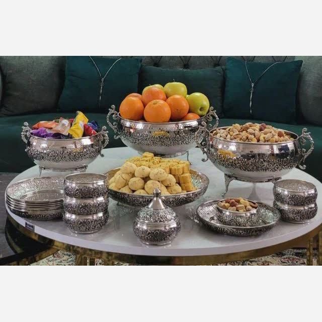 سرویس پذیرایی مسی کروم شده و نانو شده مدل اطلس گل کاری شده 4 تیکه چکش کاری